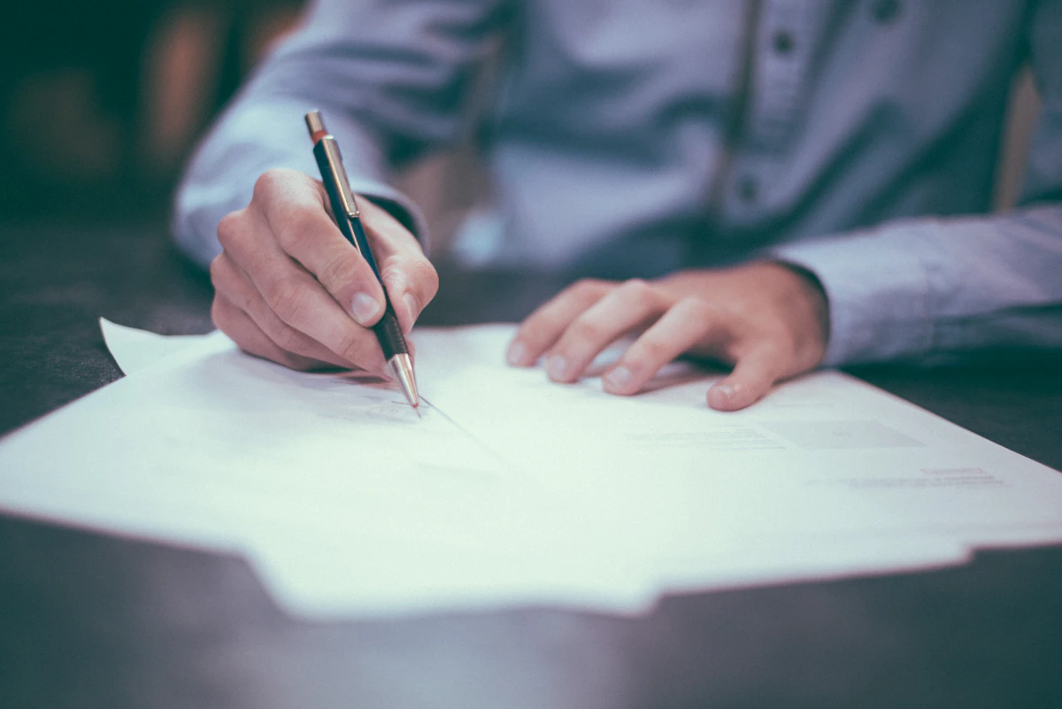 Contract-to-Hire vs. Direct Hire: How to Structure Your Interview Process for Each Model | featured image